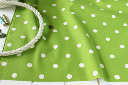 綿　11号帆布（ハンプ）　ドット　アップルグリーン　の商品イメージ画像