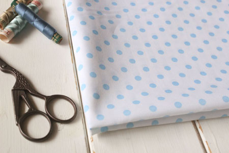 1mカットクロス　Europe cotton fabric Dots ブルー の商品イメージ画像