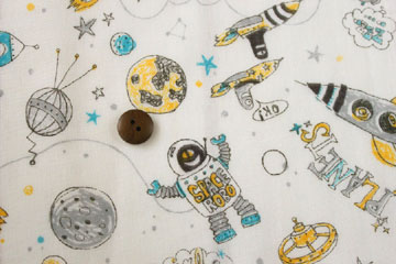 綿　ダブルガーゼ　SPACE KIDS　シルキーソフト加工　by Miyako Kawaguchi　オフホワイト の商品イメージ画像