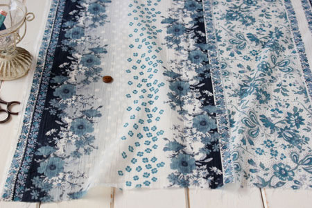 YUWA 綿（コットン）オリエンタルフラワー ボイルウォッシャー ブルー の商品イメージ画像