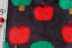 綿（コットン）りんご キャンバス by nakaniwa ブラック の商品イメージ画像