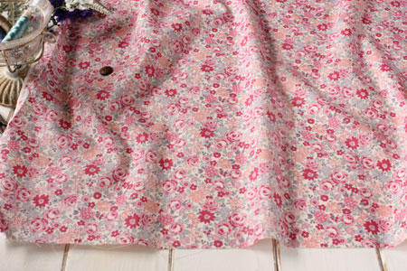 布・生地の販売/通販 takarabako fabrics【綿（コットン）ブロード フローラル ピンク】