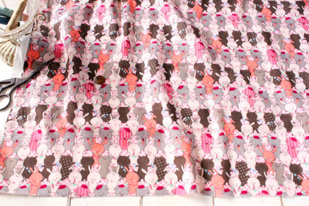 KOKKA　綿（コットン）　ダブルガーゼ　bunny land　ピンク の商品イメージ画像