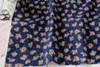 YUWA 綿（コットン）シーチング プチブーケ by sunday9am ネイビー の商品イメージ画像