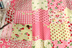 YUWA　綿　シーチング　30's ストロベリーパッチ　by 松山敦子　ピンク　の商品イメージ画像