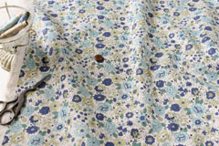 YUWA 綿麻（コットンリネン）フラワーカーペット　ブルー の商品イメージ画像
