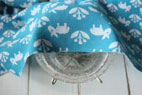 綿（コットン）ジャガードニット　ロバ　ブルー の商品イメージ画像