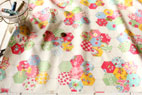 YUWA　綿（コットン）シーチング　ヘキサゴン by　松山敦子　アイボリー　の商品イメージ画像