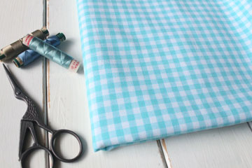 1mカットクロス　Europe cotton fabric Check サイアンブルー の商品イメージ画像