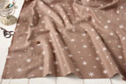 綿（コットン）雪の結晶柄 ネル ライトブラウン　の商品イメージ画像