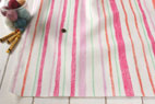 綿麻（コットンリネン） キャンバス　ルシアン　POP`N KIDS　クレヨン　ストライプ　ピンク の商品イメージ画像
