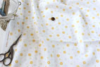 綿（コットン）　CLEANSE／クレンゼ　ダブルガーゼ　プチライオン　ベビーイエロー の商品イメージ画像
