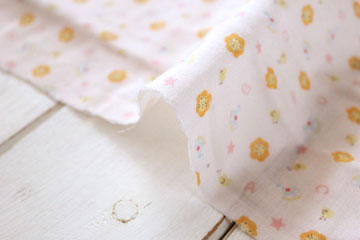 綿（コットン）　CLEANSE／クレンゼ　ダブルガーゼ　プチライオン　ベビーピンク　の商品イメージ画像